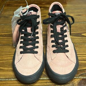 NWOB Vans The Lizze Rosette womens Light Pink and Black Eco Crush Skater Shoes